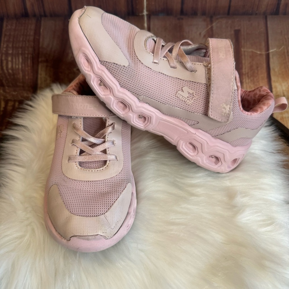 Starter Girls Pink Sneakers Lights Up Size 3
